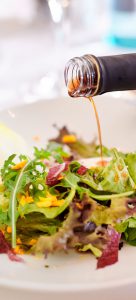 Ernährungsberatung mit Salat